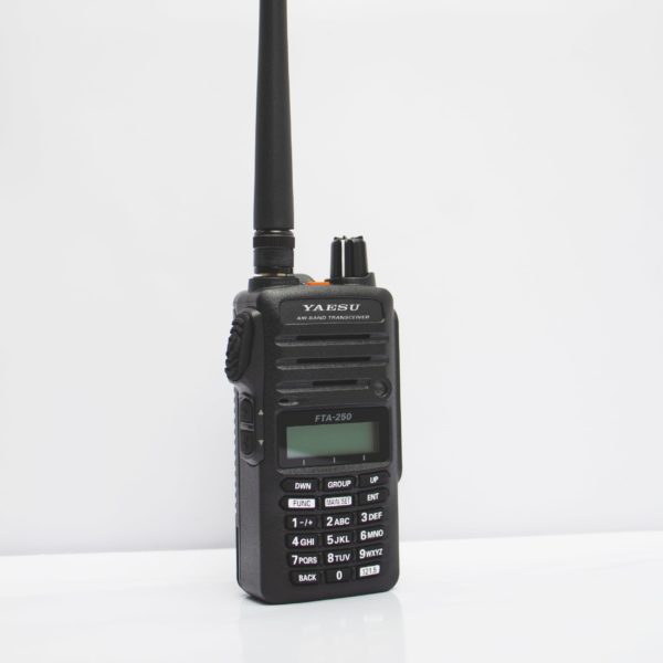Yaesu - FTA-250L, Radio Banda Aérea Portátil VHF
